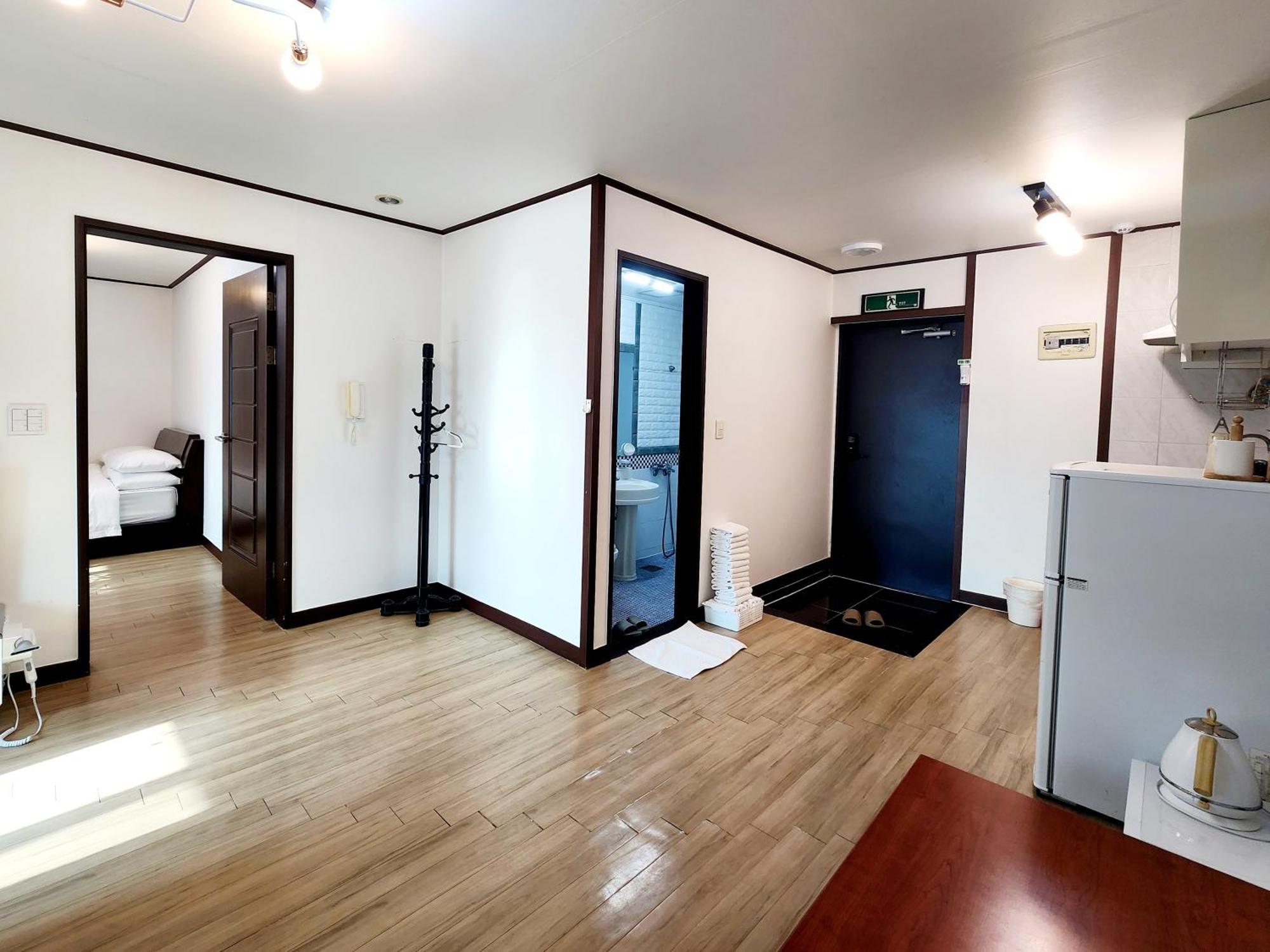Pureun Jeju Pension Сеогвипо Екстериор снимка