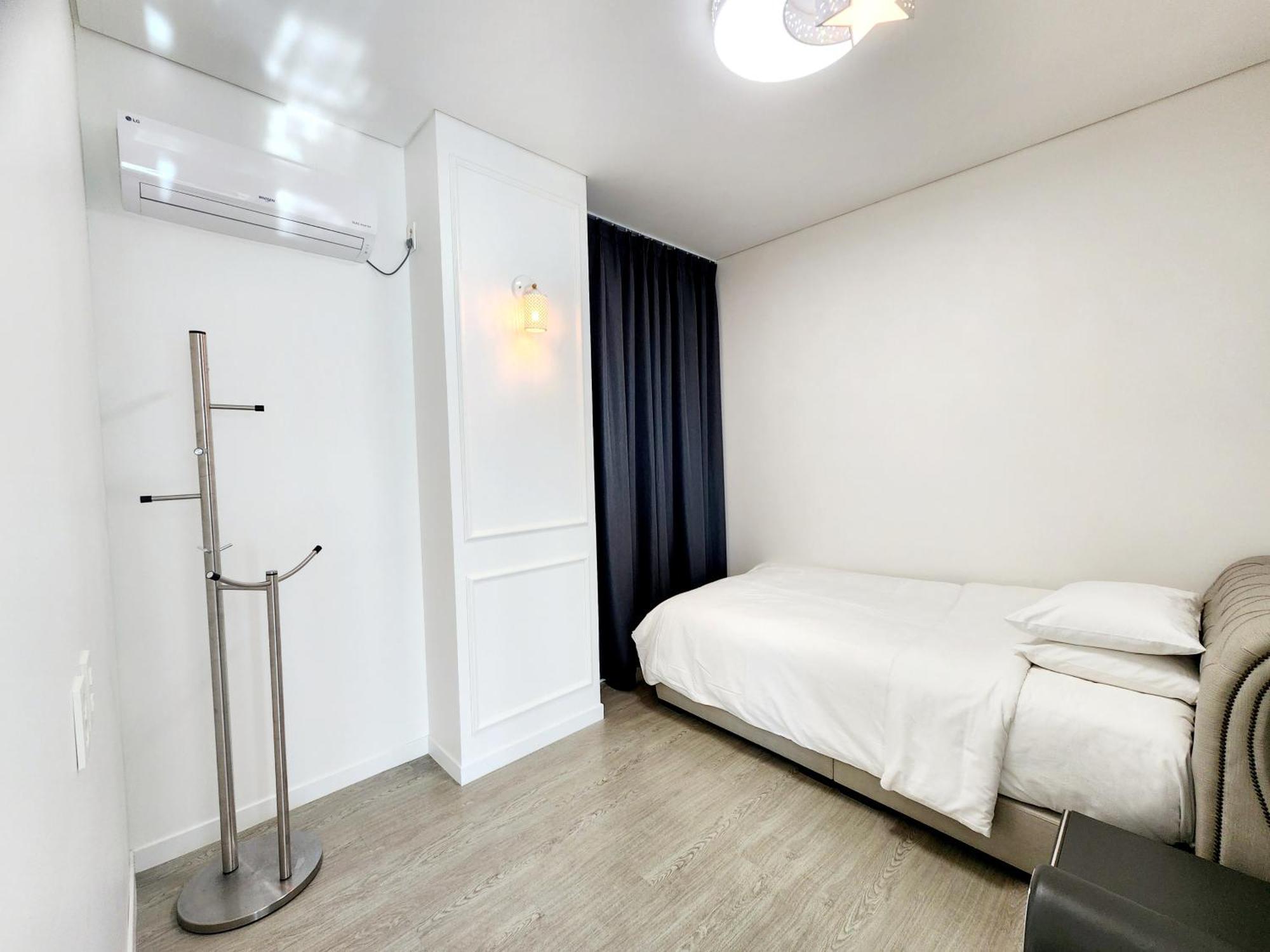 Pureun Jeju Pension Сеогвипо Екстериор снимка