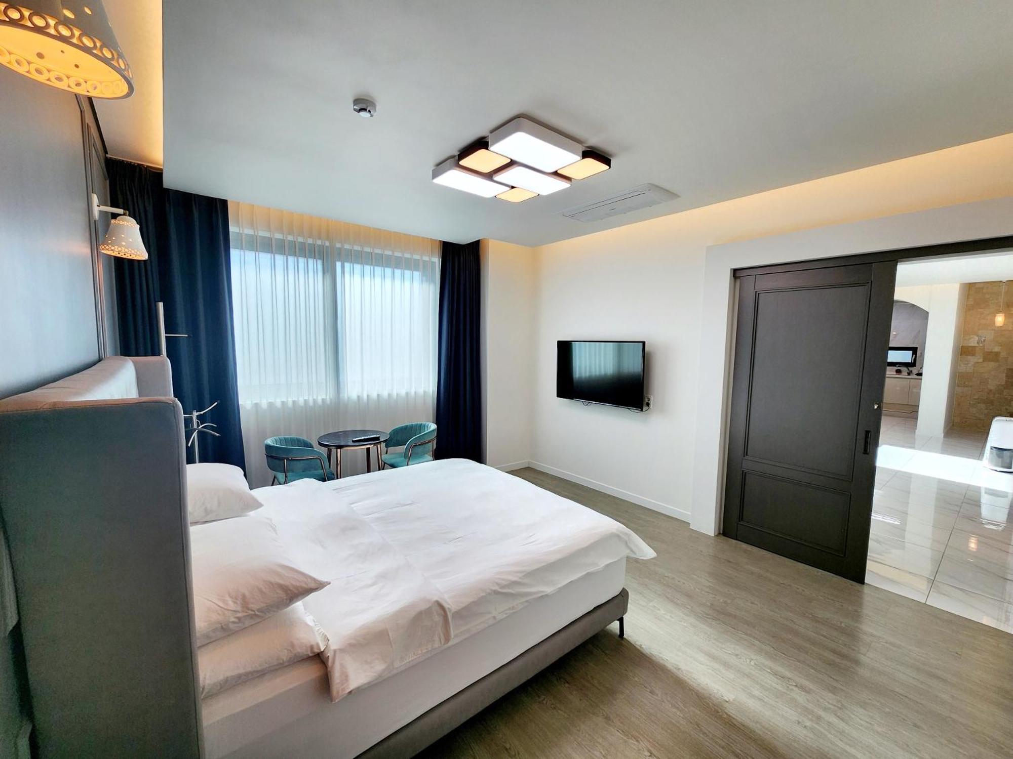 Pureun Jeju Pension Сеогвипо Екстериор снимка