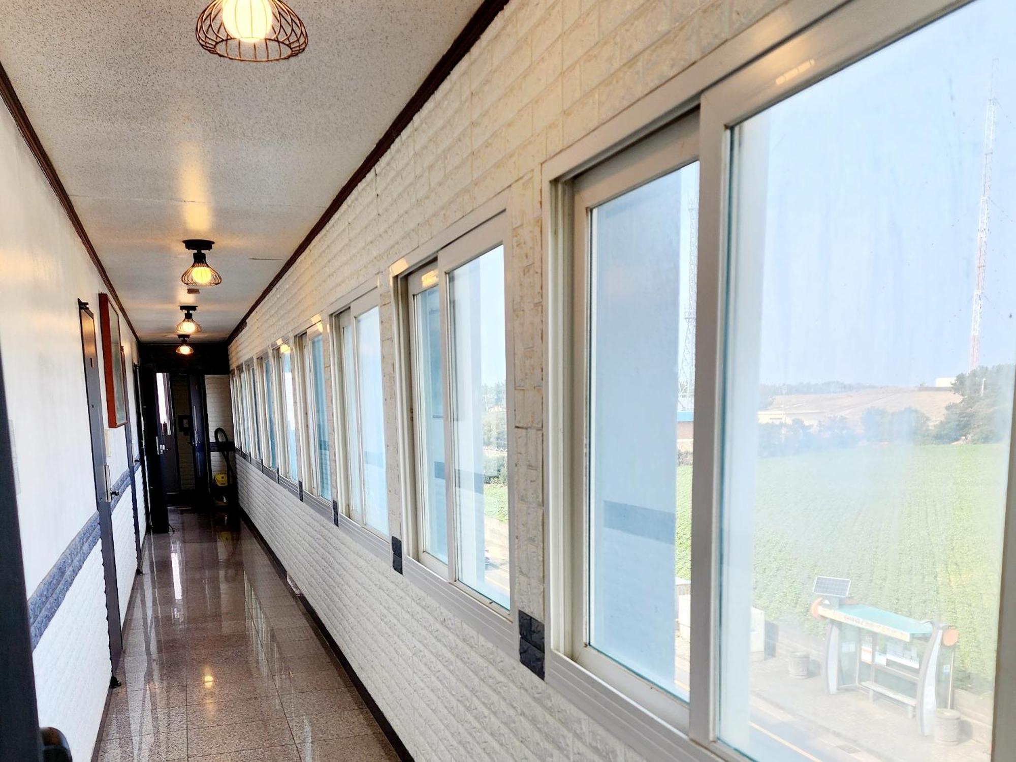 Pureun Jeju Pension Сеогвипо Екстериор снимка