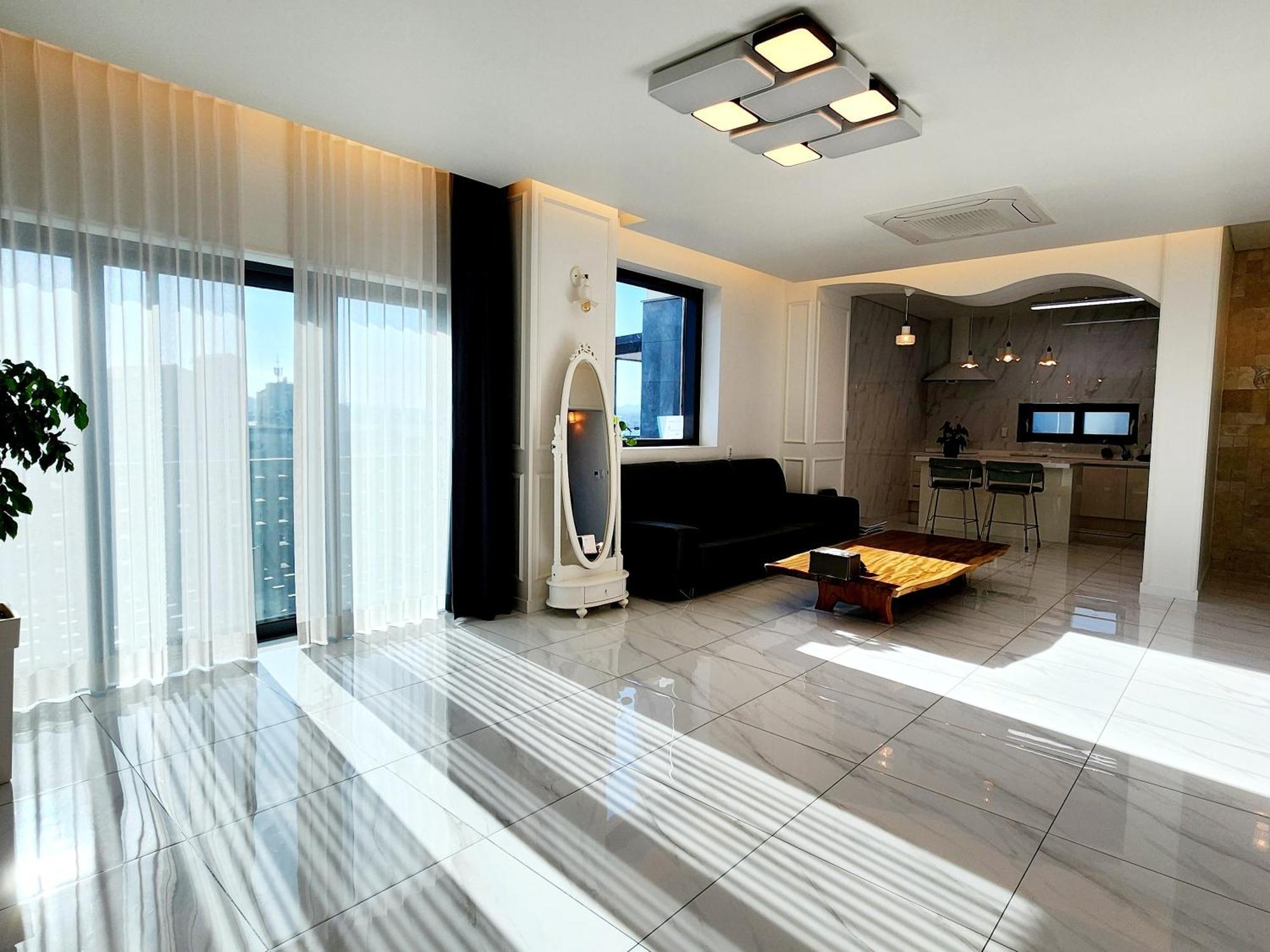 Pureun Jeju Pension Сеогвипо Екстериор снимка